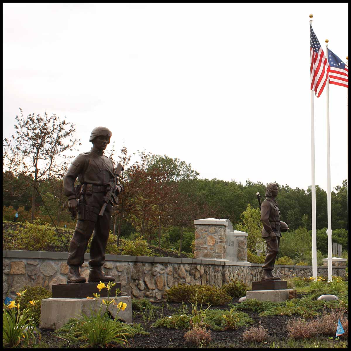 Auburn Veterans Memorial Statues